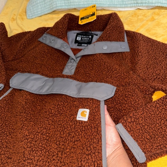 New Carhartt Fleece Pullover - Picture 5 of 7